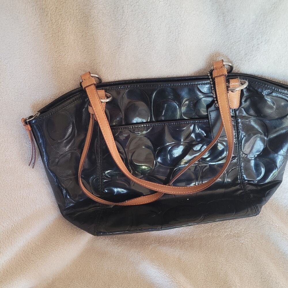 COACH Purse Black Shiny Glossy Patent Leather Shiny Tote Shoulder Purse A+ - Picture 2 of 6